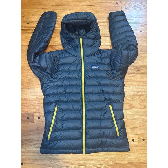 Patagonia Down Sweater Hoody Zip Jacket Dr Navy w/ yellow zip Men XS